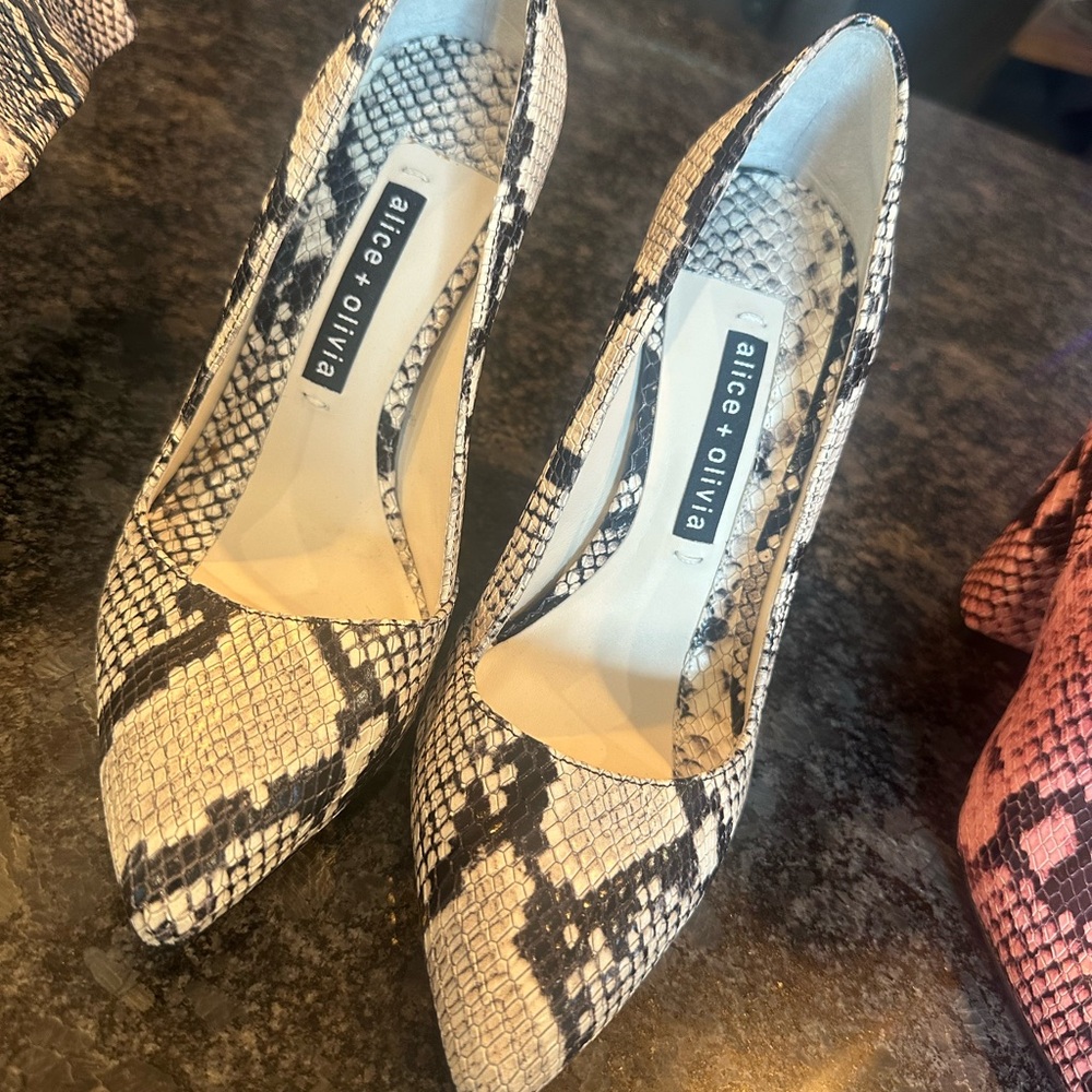 Alice + Olivia Snakeskin Patterned Women's Heels